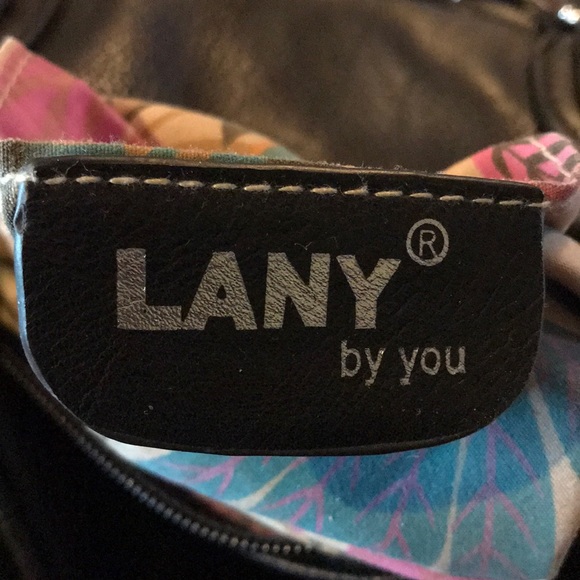 Classy Black Bling Handbag - Picture 7 of 7